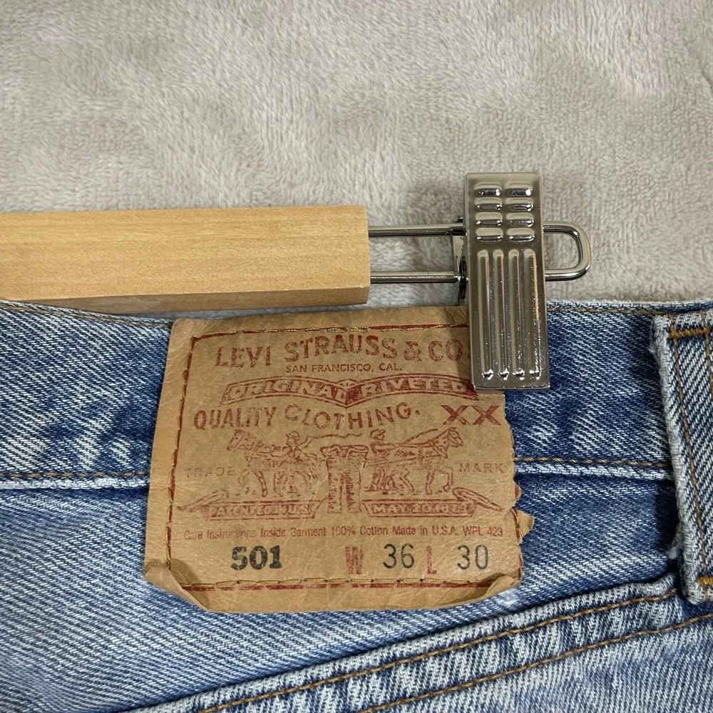 Levis item good
